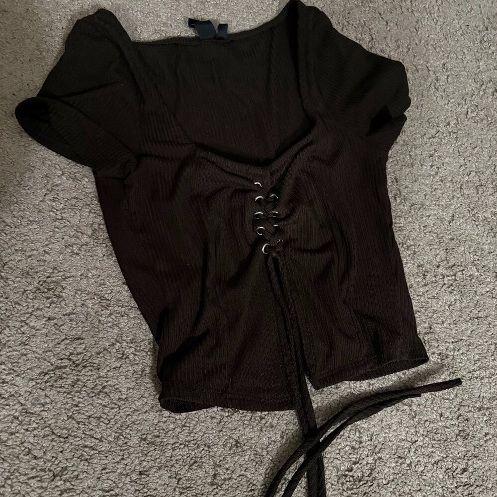 Windsor Brown Ribbed Lace-Up Top | Size Small